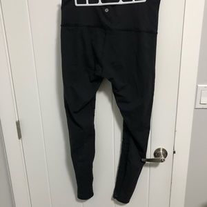 Lululemon mesh pattern leggings